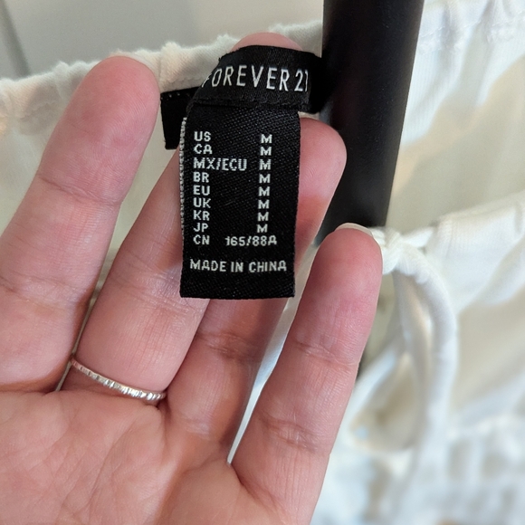 EUC Forever 21 Cropped Long sleeve shirt - Picture 5 of 8